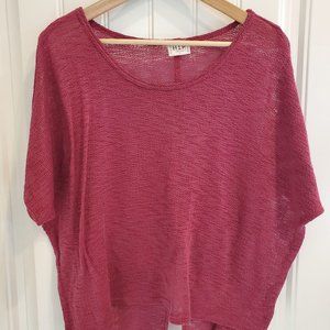 H.I.P. Short Sleeve Knit w Slit Back